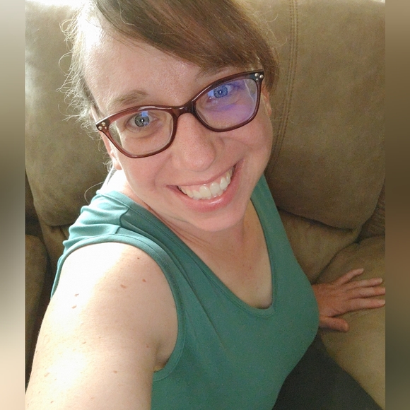 Meet your Posher, Theresa - Picture 1 of 1